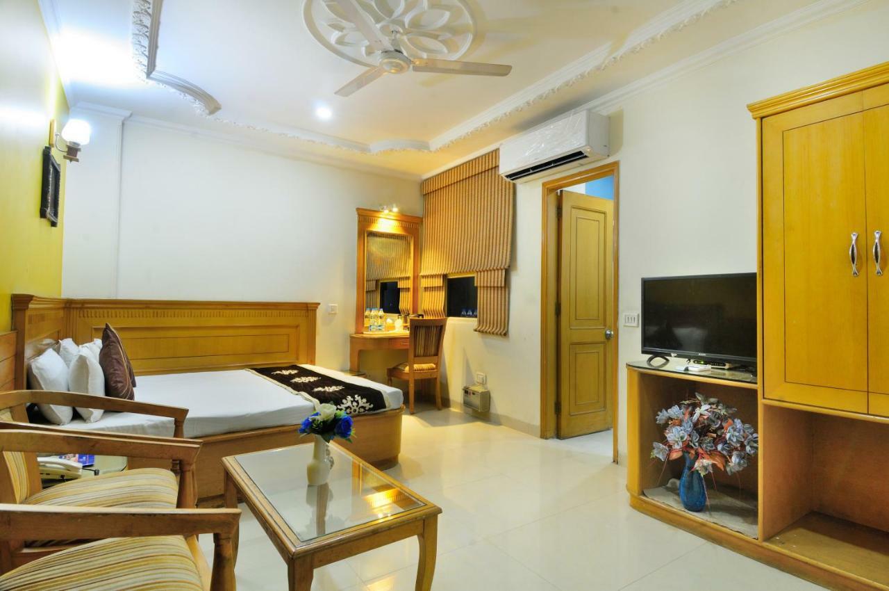 Hotel Maharaja Residency Jalandhar Exterior photo